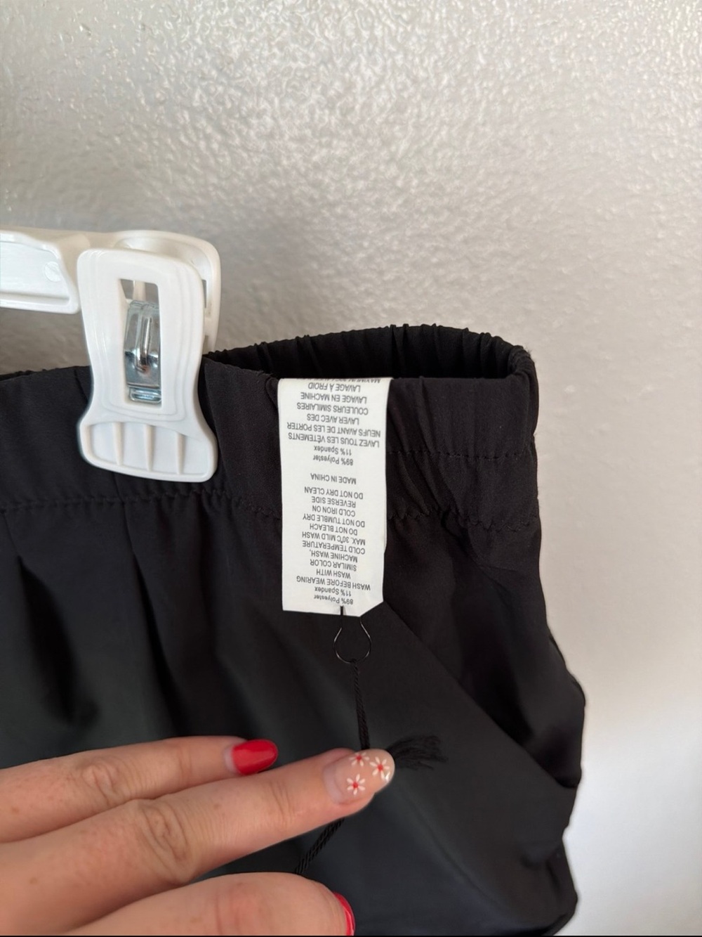 Zyia Shorts - Picture 4 of 4